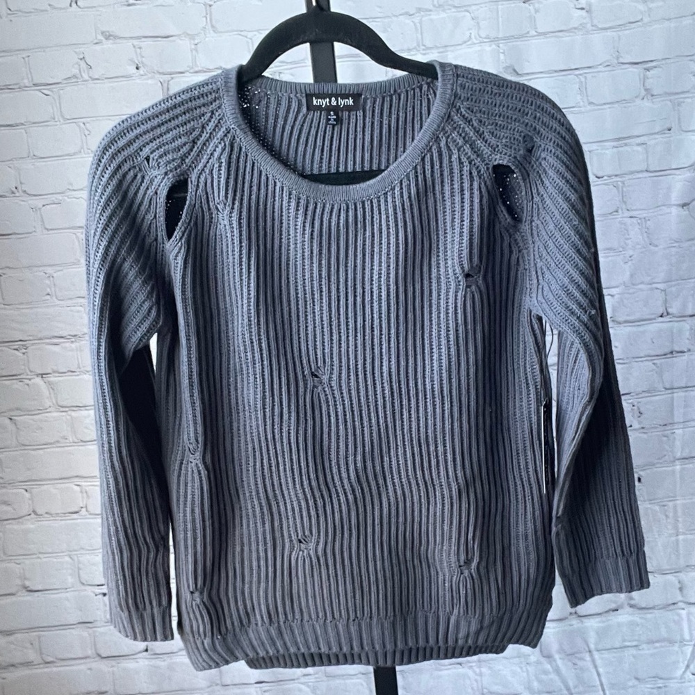 NWT Knyt and Lynk Distressed Blue Sweater Size Small